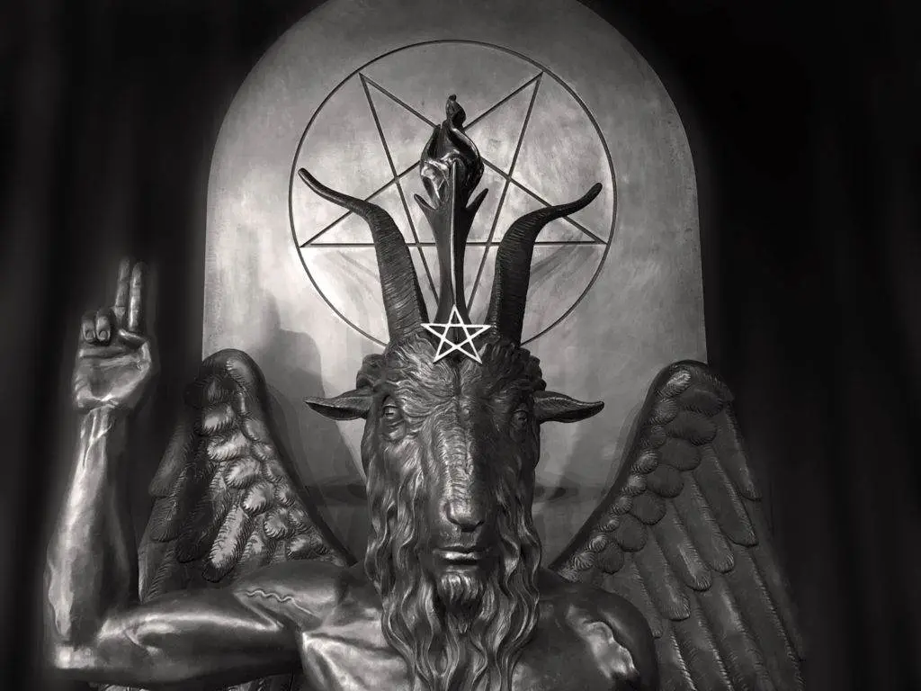MasonVeraPaine, Mason Paine, MasonVeraPaine.com, Unabridged Millennial, Millennial, WGNRadio.com, MVP.Show, Chicago, Illinois, WGN Radio, Lifestyle, Team MVP, Satanic Temple, Kym LaRoux, Satanism, Religion, Hail Satan, Documentary, Satanist, Satan